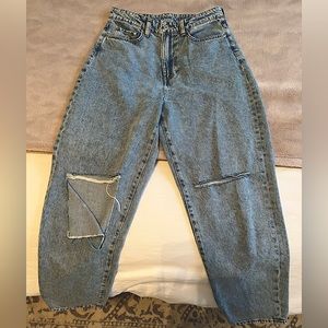 Ripped night waisted boyfriend jeans